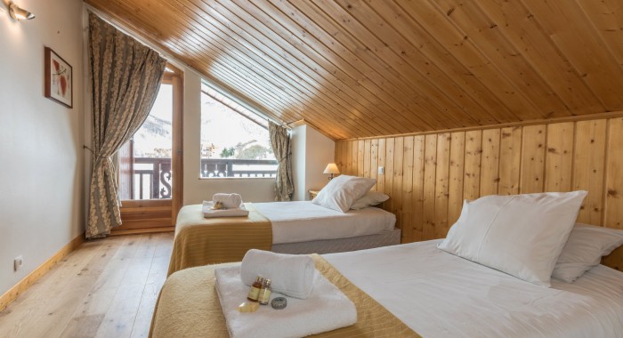 Chalet Le Bel Air, Val D'Isere ski chalet, image 5