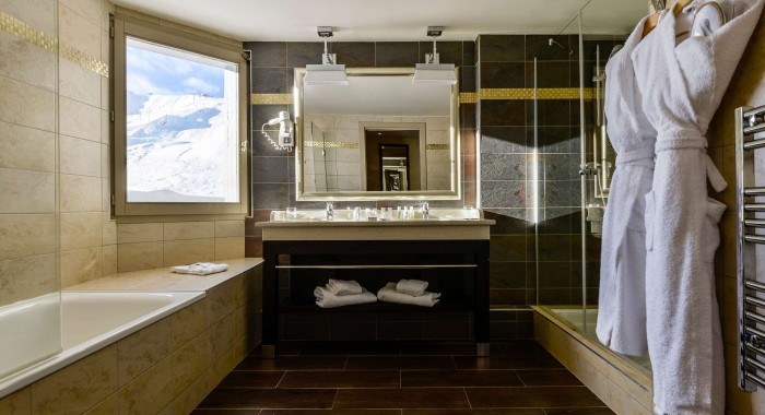 Club Med La Plagne 2100, La Plagne: Aime La Plagne ski chalet, image 5