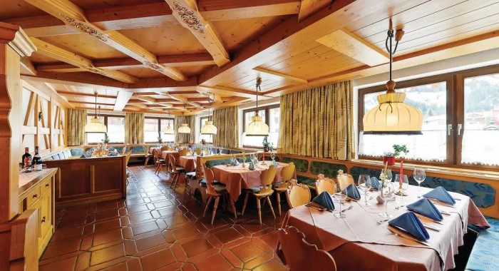 Hotel Bergheim, Lech ski chalet, image 2
