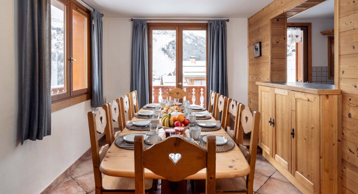 Chalet L'Arclusaz, Meribel Mottaret ski chalet, image 5