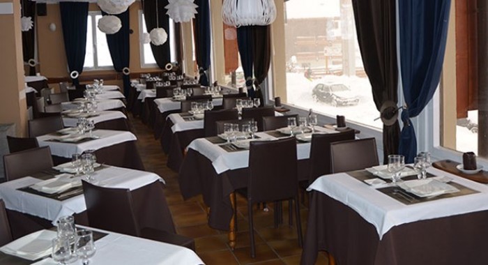 Hotel Les Grandes Rousses, Alpe d'Huez ski chalet, image 3