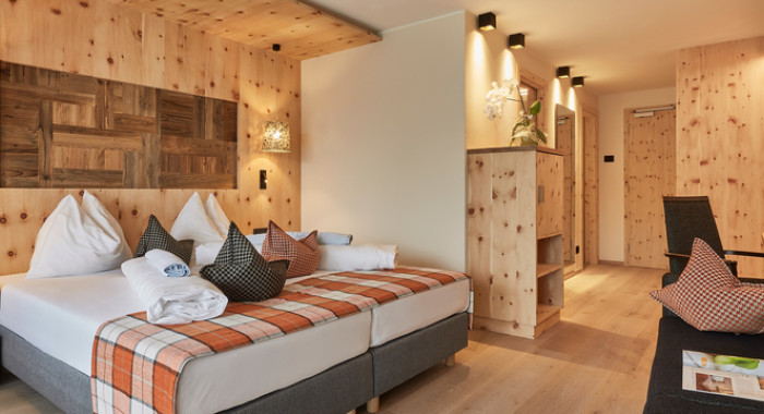 Hotel Mezdi, La Villa & Corvara ski chalet, image 4