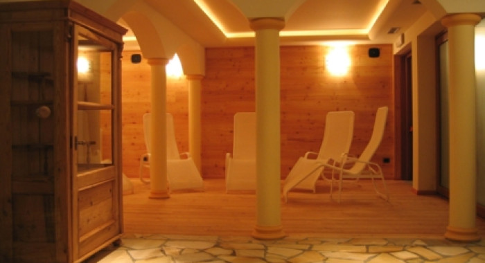 Hotel Le Rocher, Champoluc ski chalet, image 2