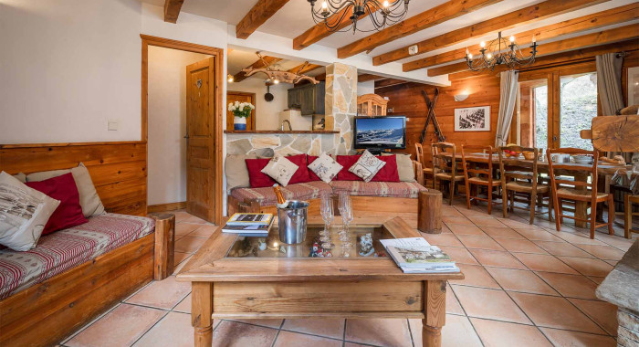 Chalet Lea, La Tania ski chalet, image 3