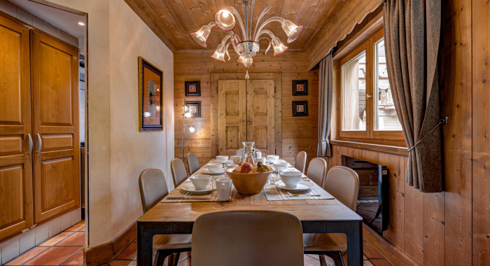 Chalet Marilaine, Meribel ski chalet, image 2
