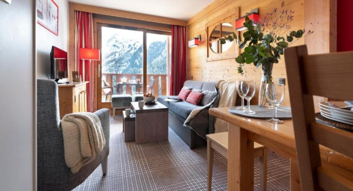 Premium Residence Les Crets, Meribel Mottaret ski chalet, image 2