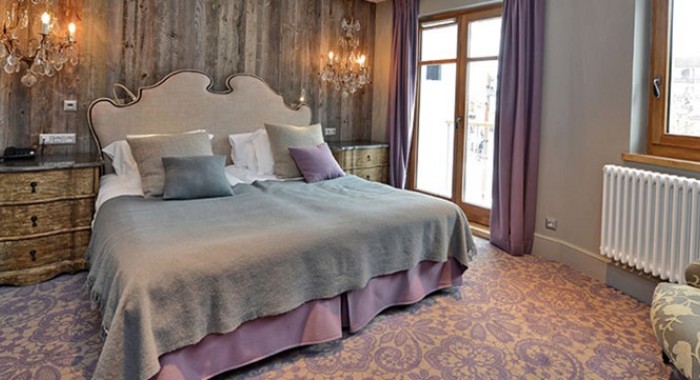 Hotel Les Cinq Freres, Val D'Isere ski chalet, image 3